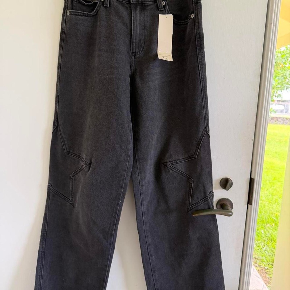 No Boundaries Black Wide Leg Jeans Star Design Size 2 NWT